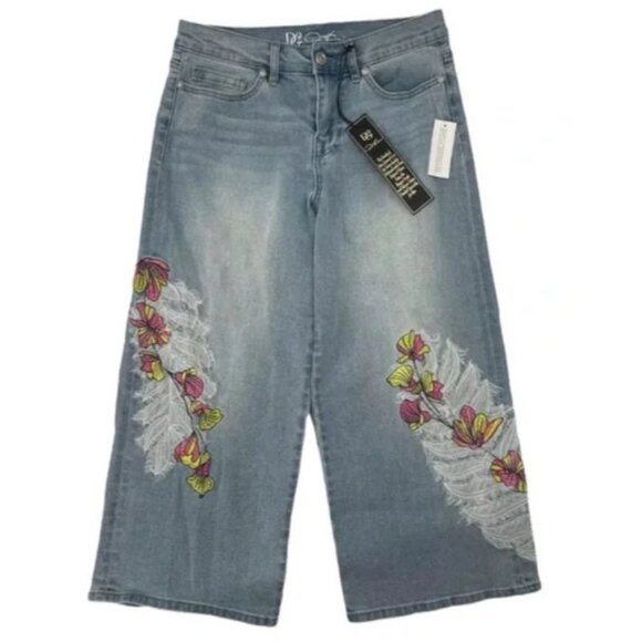 DG2 Diane Gilman Embroidered Cropped Wide Leg Jeans 696-858 Chambray Size 6 - Picture 2 of 6
